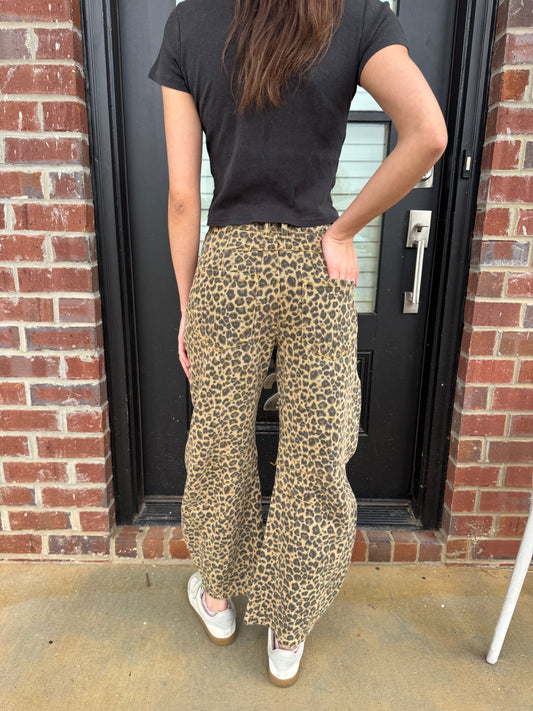 Barrel Leopard Twill Jeans