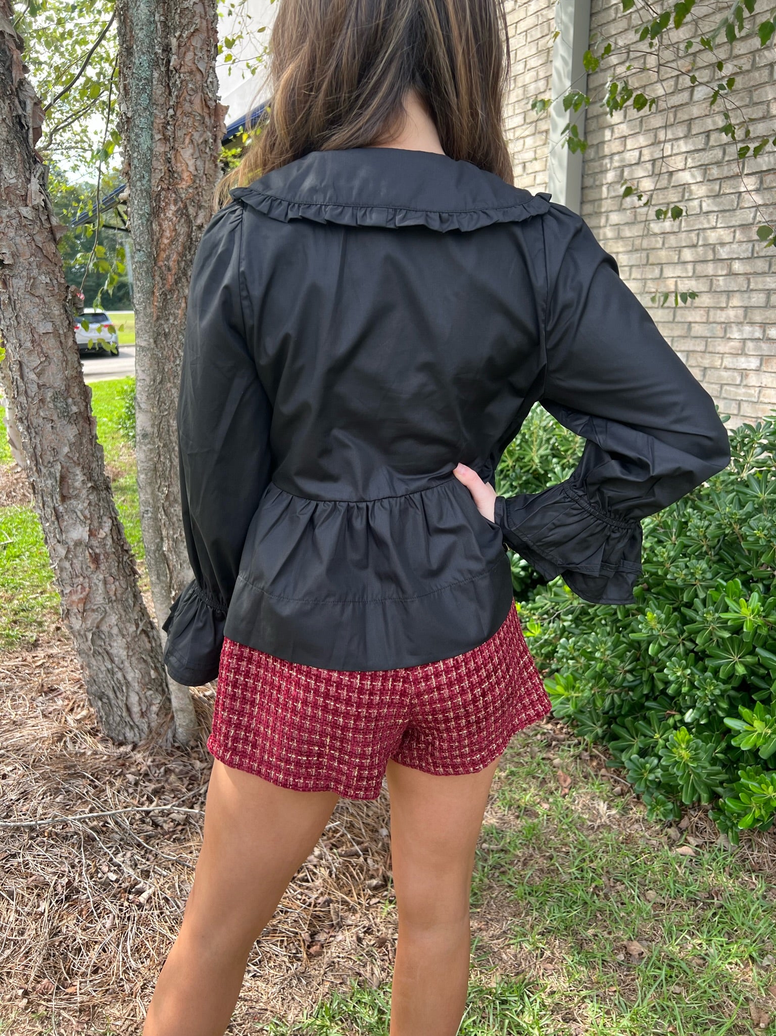 Wide Collared Bow Tie Top- Black