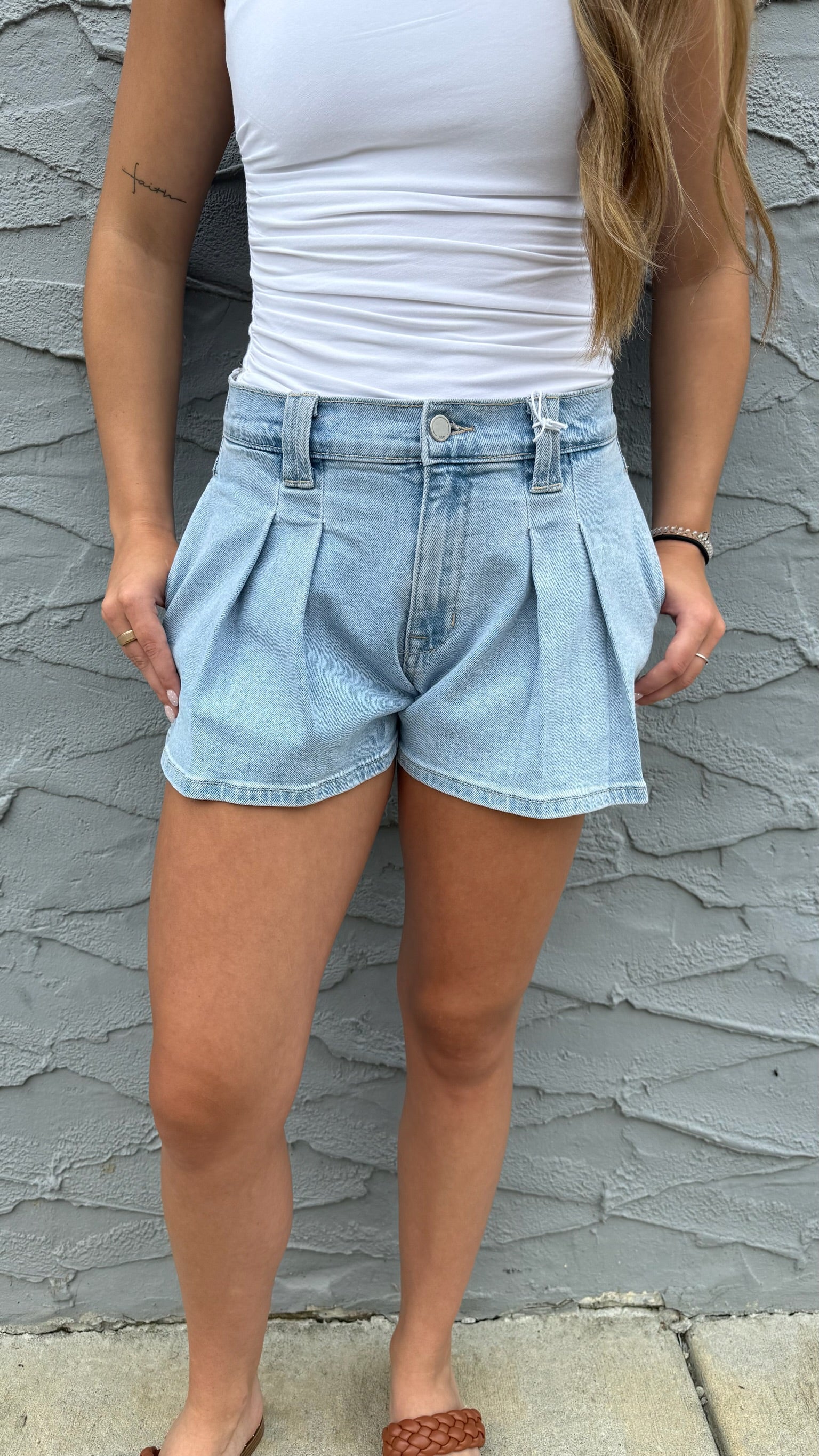 Pleated Bubble Short- Light Denim